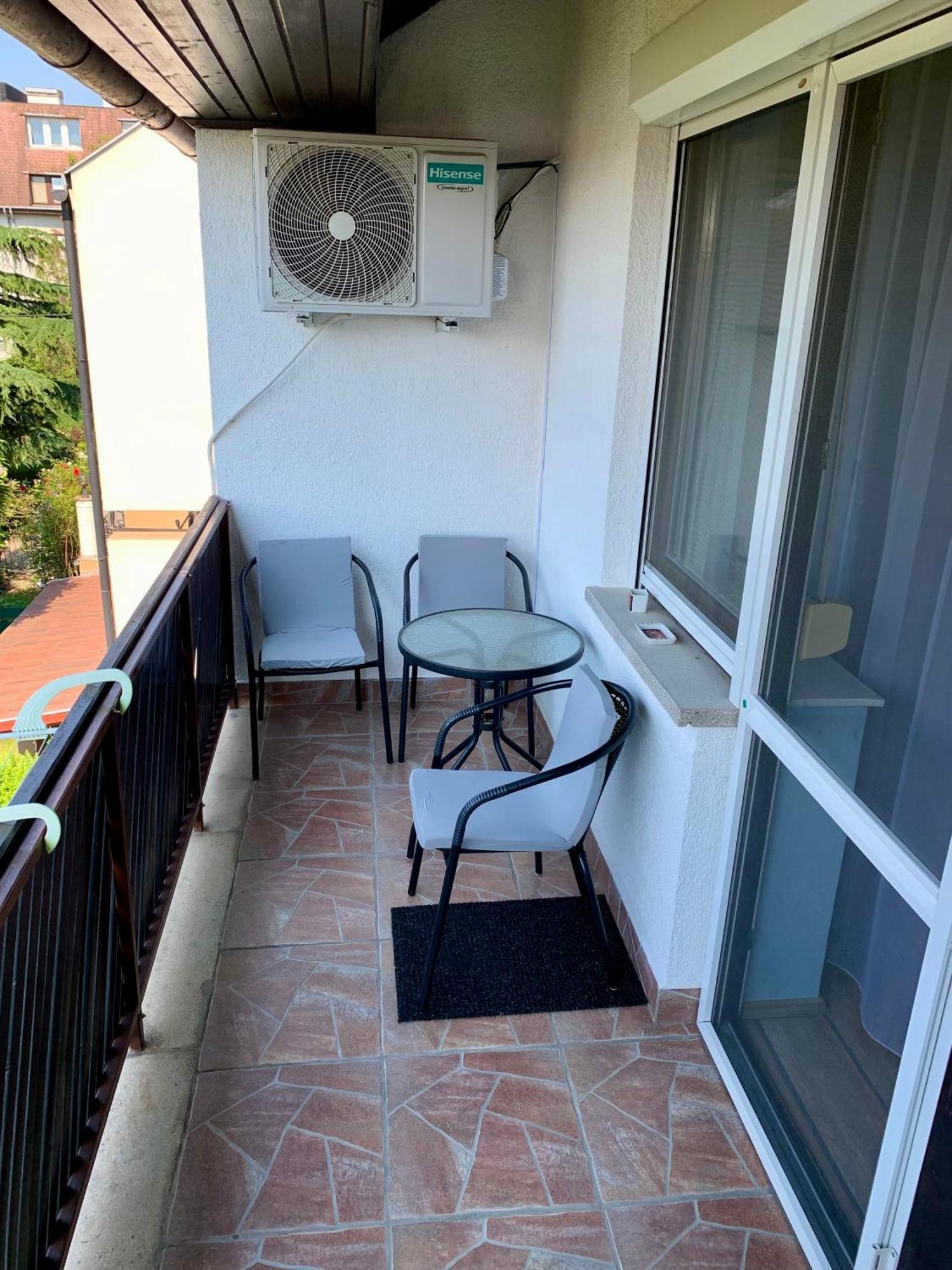 Aloe Apartman Sopron Exterior photo