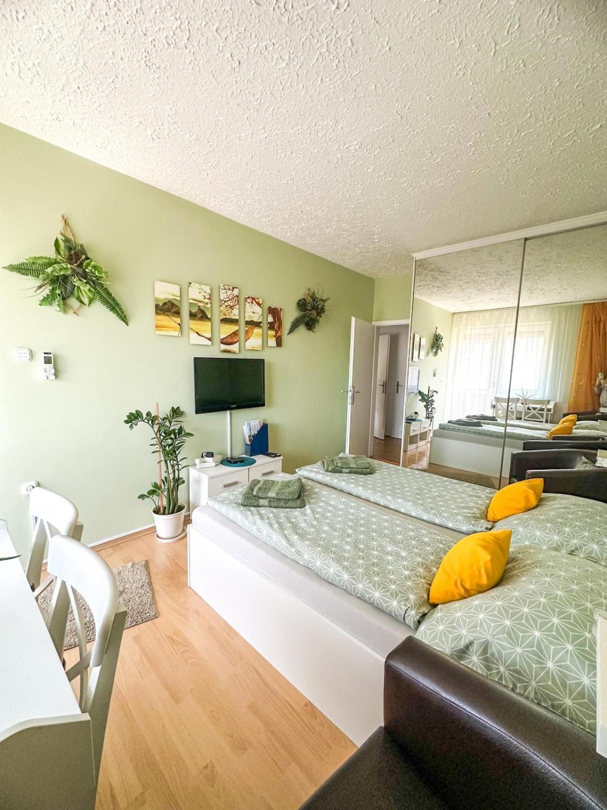 Aloe Apartman Sopron Exterior photo